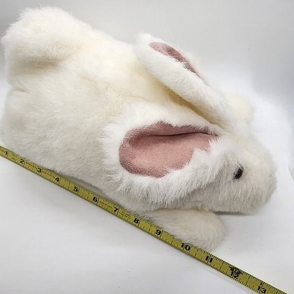 Vintage Mary Johnson 1981 White fluffy bunny hand puppet - Picture 3 of 13